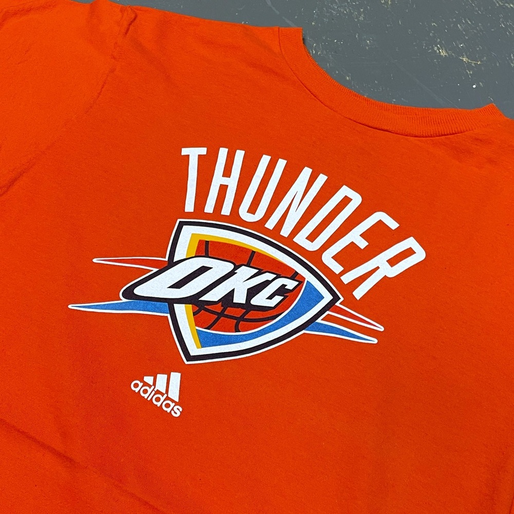 Adidas Oklahoma City Thunder Logo Shirt Medium B289A NBA Basketball - Picture 3 of 7